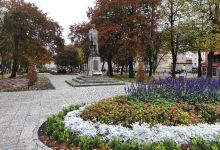 Monument of Henryk Sienkiewicz in Slupsk景点图片