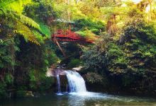 Parit falls景点图片