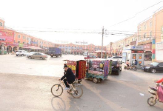 明珠广场(新华南街)景点图片