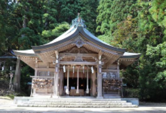 男鹿真山神社景点图片