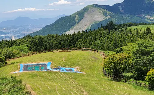 風の丘 阿蘇 大野勝彥美術館