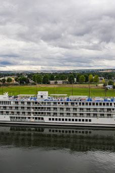 Snake River Adventures and RiverQuest Excursions-内斯珀县