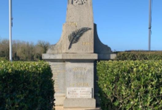 Monument aux Morts景点图片