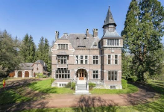 Château de Gênets景点图片