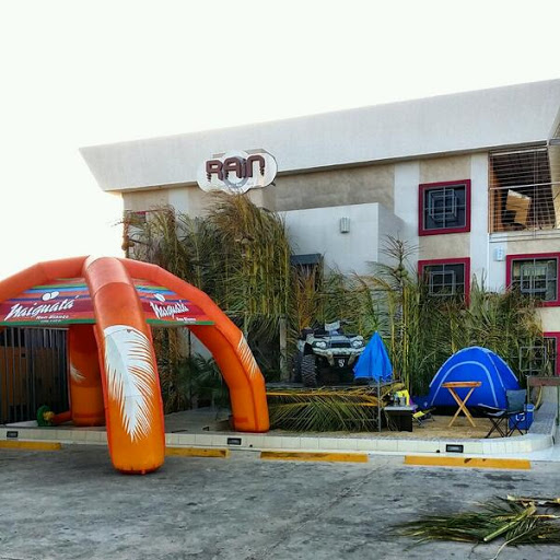 Rain Lounge Bar