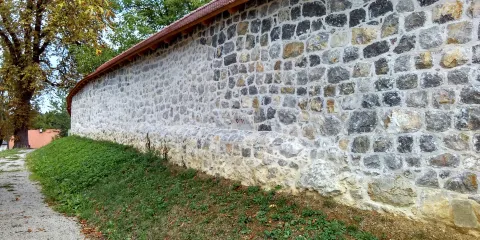 Šance in obrambno obzidje