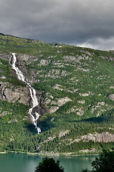 Tjørnadalsfossen-奥达