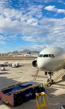 Sky Harbor Terminal 4-凤凰城