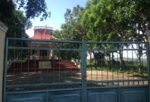 Đền Tưởng Niệm Liệt Sỹ Xã Yang Bắc景点图片