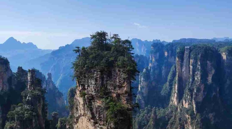 2D1N · Group Tours · Mini group of 6 people: Avatar Hallelujah Mountains + Tianmen Mountain + Grand Canyon Glass Bridge