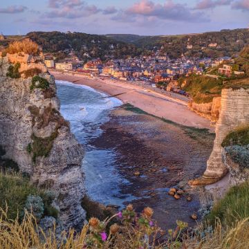 法国巴黎+枫丹白露+凡尔赛+埃特勒塔+鲁昂+卡昂11日10晚私家团