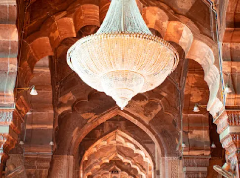 塔吉烏爾清真寺