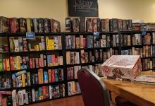 Sapphire City Board Game Parlor购物图片