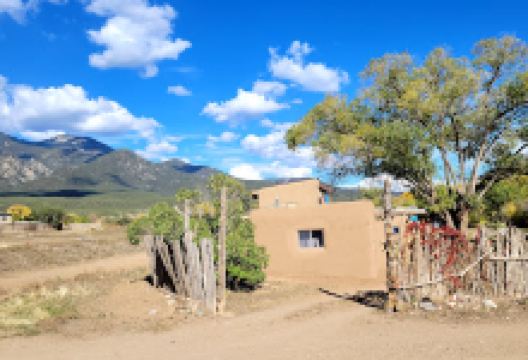 Taos Pueblo Heritage Center景点图片