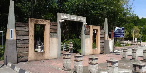 Mangrove Swamp Park