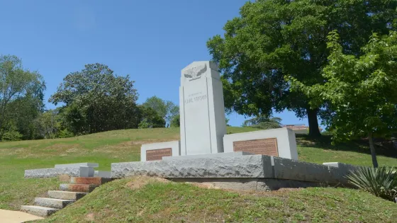 Carl Vinson Monument