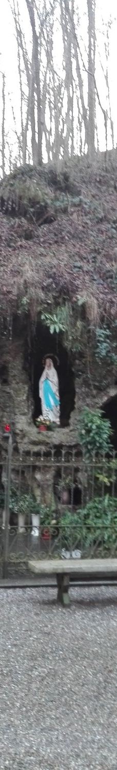 Grotta della Madonnina di Bobbiate-瓦雷泽