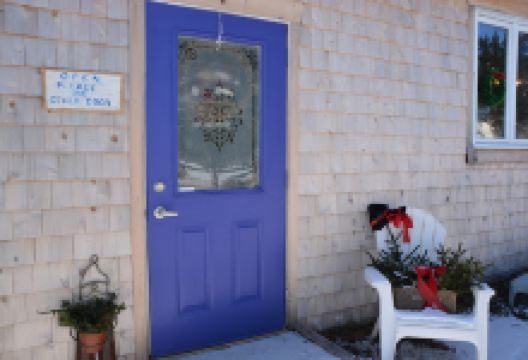 Not Your Average Art Studio and Store景点图片