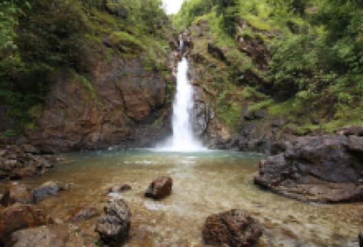 Chokkradin Waterfall景点图片
