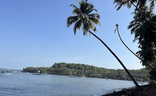 Kegdole Beach
