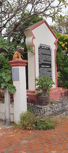 Van Thuy Tu Temple-潘切