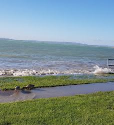 巴拉顿乌德沃里