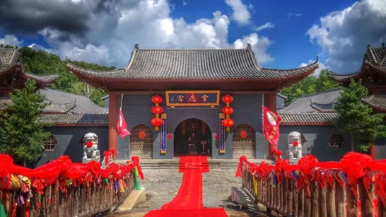 長白山靈應宮