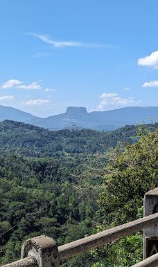 Kadugannawa Rock View and Rest Area-Gangawatakorale