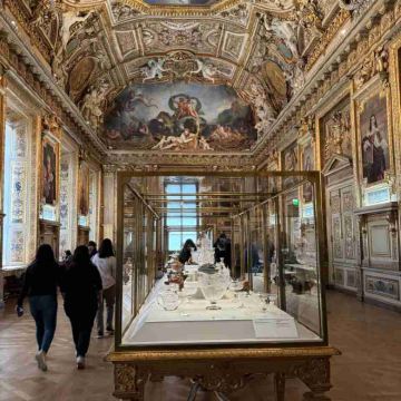 法国+德国+卢浮宫+凡尔赛宫+巴黎圣母院+新天鹅堡10日8晚私家团