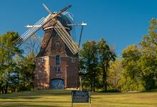 Volendam Windmill景点图片