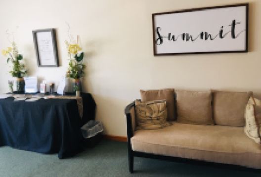 Summit Baptist Church景点图片