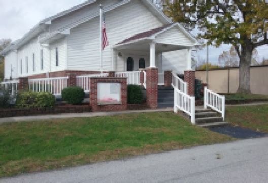 First United Pentecostal Church景点图片