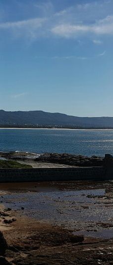 卧龙岗防波堤灯塔-卧龙岗