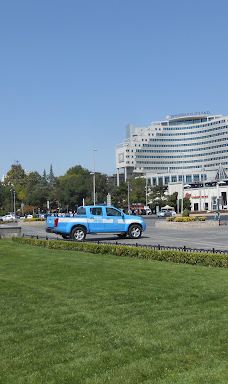 Cumhuriyet Meydanı-开塞利