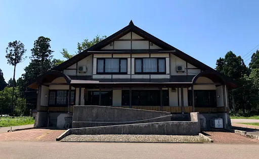 綾子舞會館