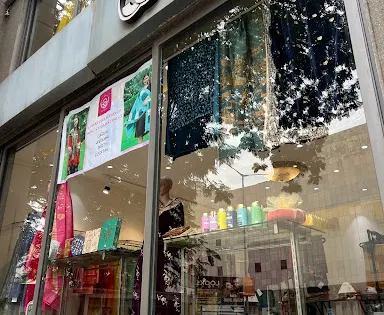 J J Art gallery