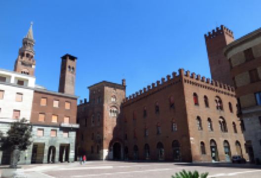 Piazza Stradivari景点图片