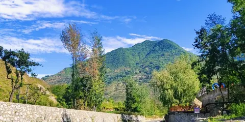 隴南大峽谷漂流