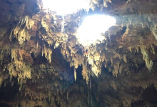 Grutas de Lol-Tun景点图片