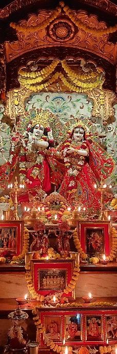 ISKCON V.V Nagar, Sri Sri Radha Giridhari-阿嫩德