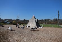 playground of the Vessy sports center景点图片