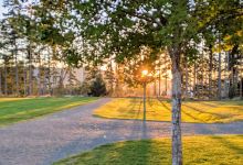 Shawnigan Hills Athletic Park景点图片