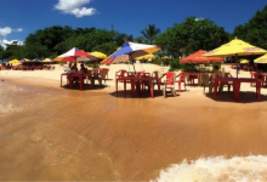 Chapeu Virado Beach景点图片
