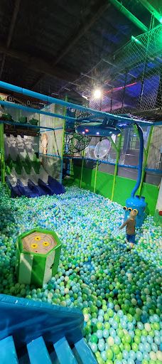 Fly High Trampoline Park Reno Sparks-斯帕克斯