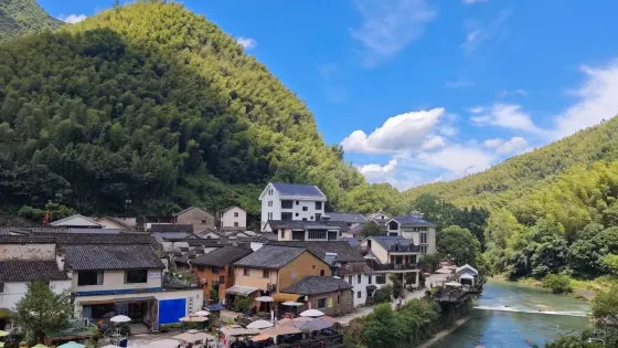 蘆茨村