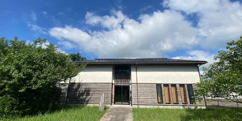 燕市文化教育施設分水良寛史料館