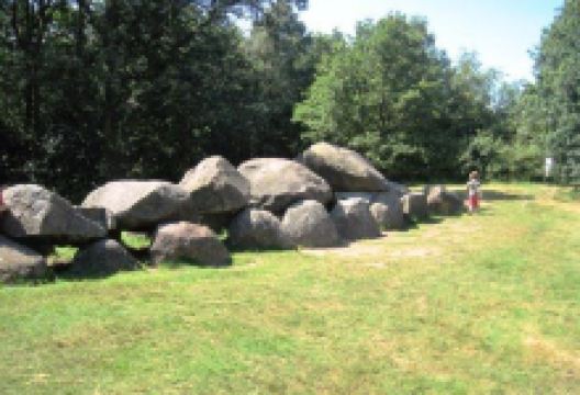 Hunebed D19景点图片