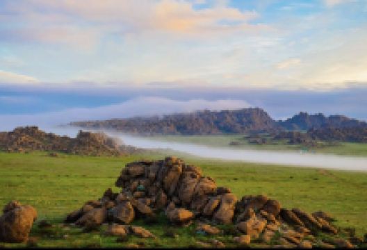 Ikh Gazriin Chuluu Nature Reserve景点图片