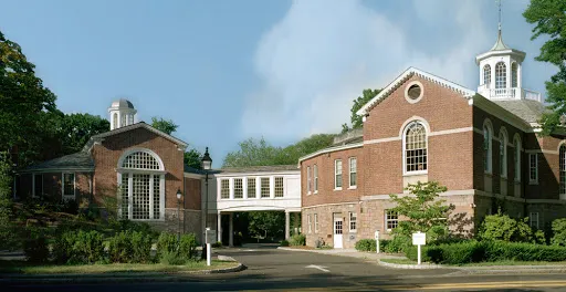Perrot Memorial Library