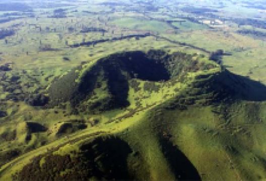 Pouērua景点图片